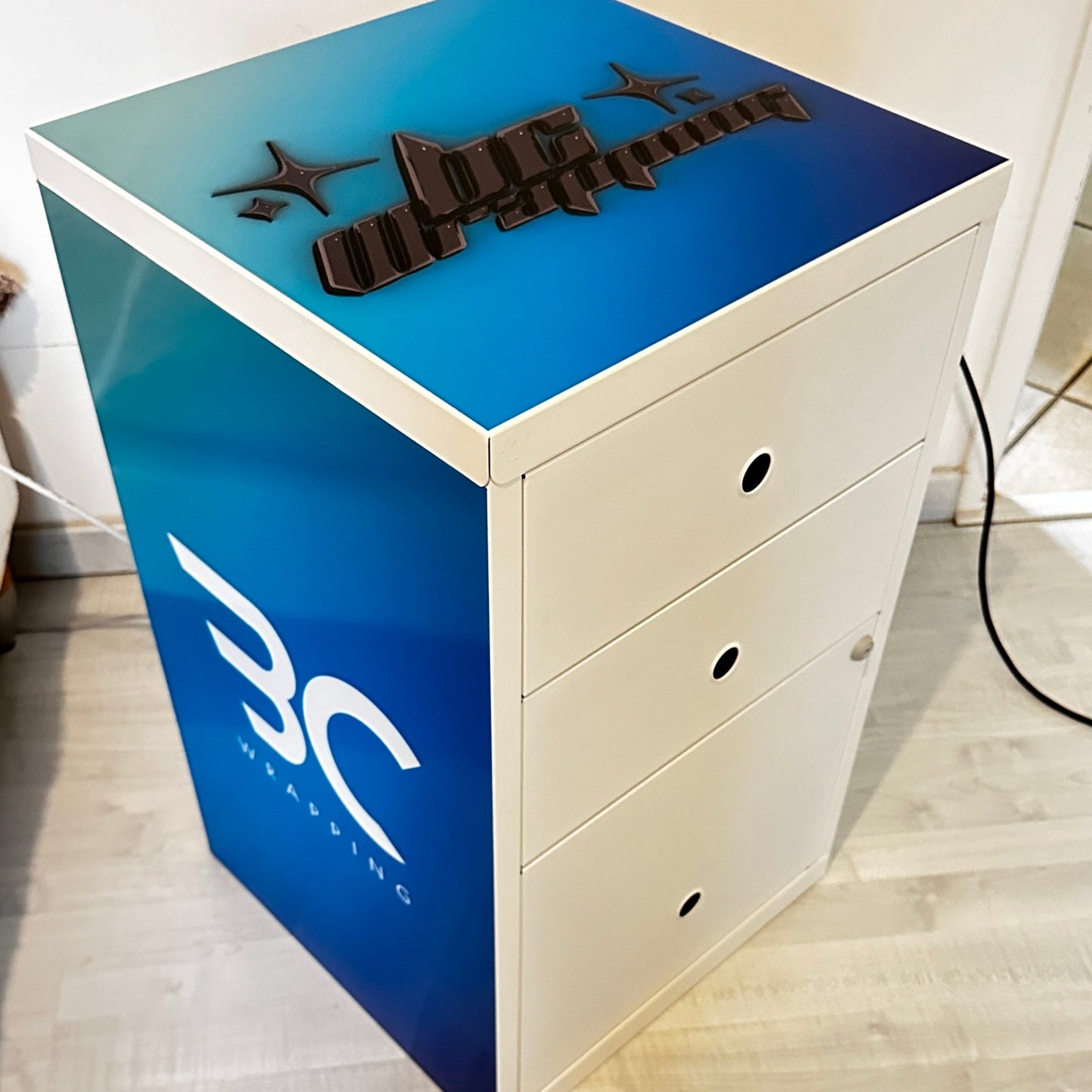 Sticker découpé à la forme